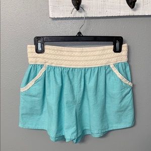 Women’s Boutique Linen Shorts